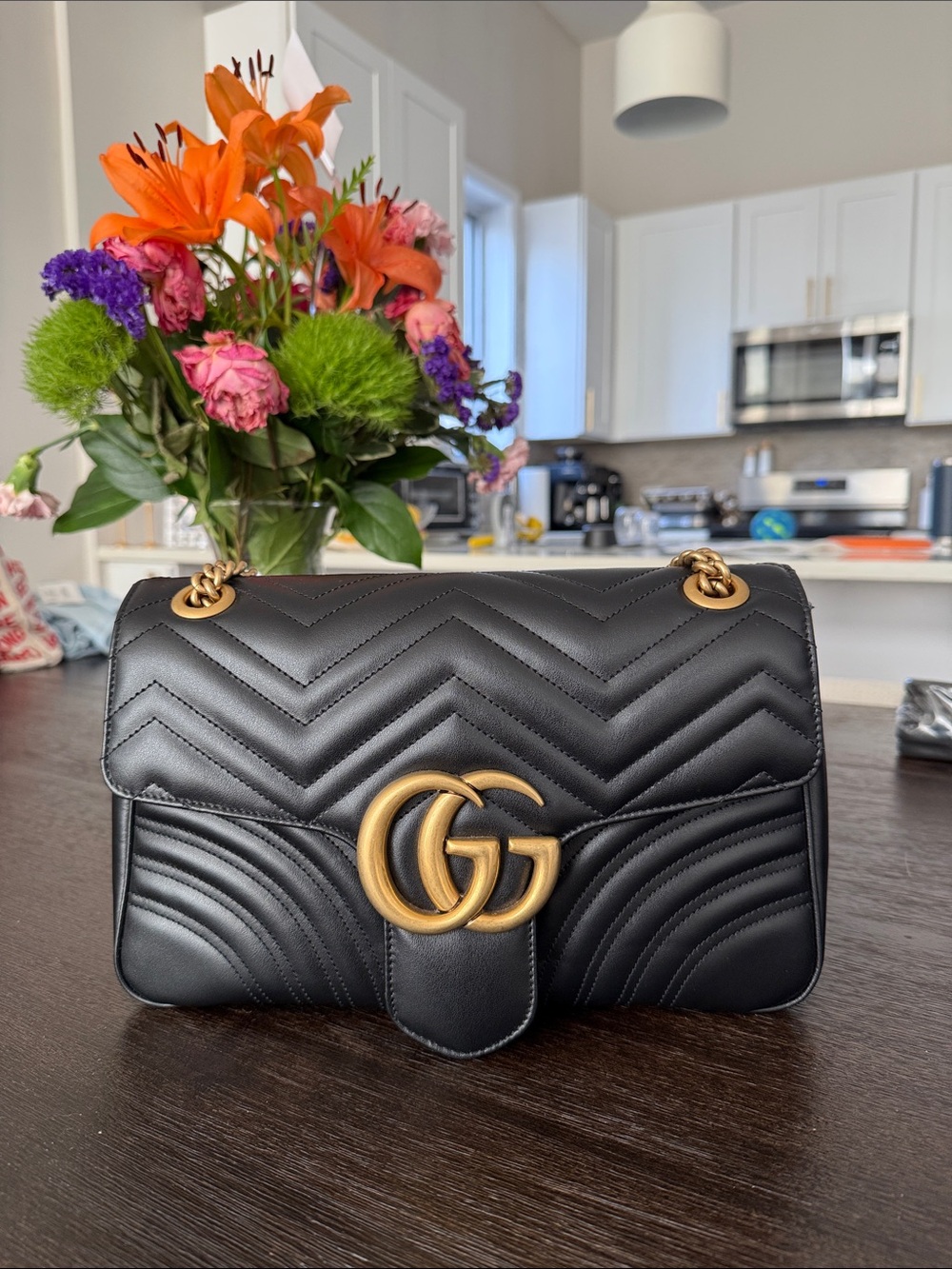 Gucci GG Marmont Chevron Medium Shoulder Bag in Black with Gold Hardware